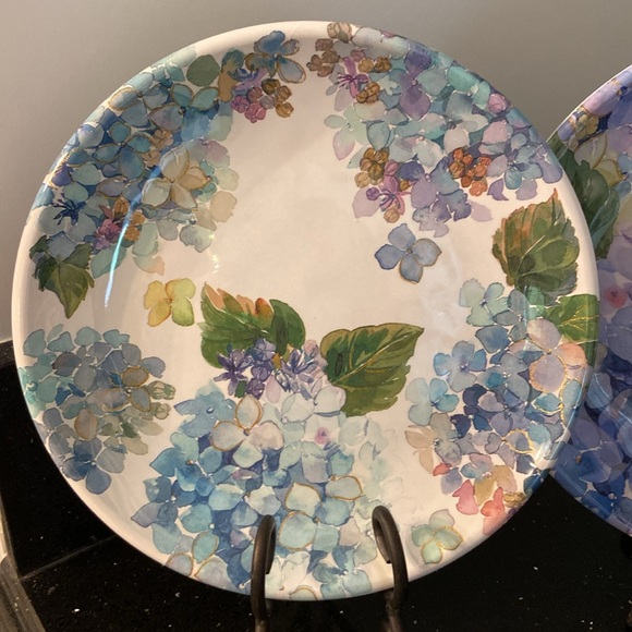 NWOT PAIR Hydrangea Floral Melamine Dessert Snack Sandwich 9” Plates Shabby - Picture 3 of 9